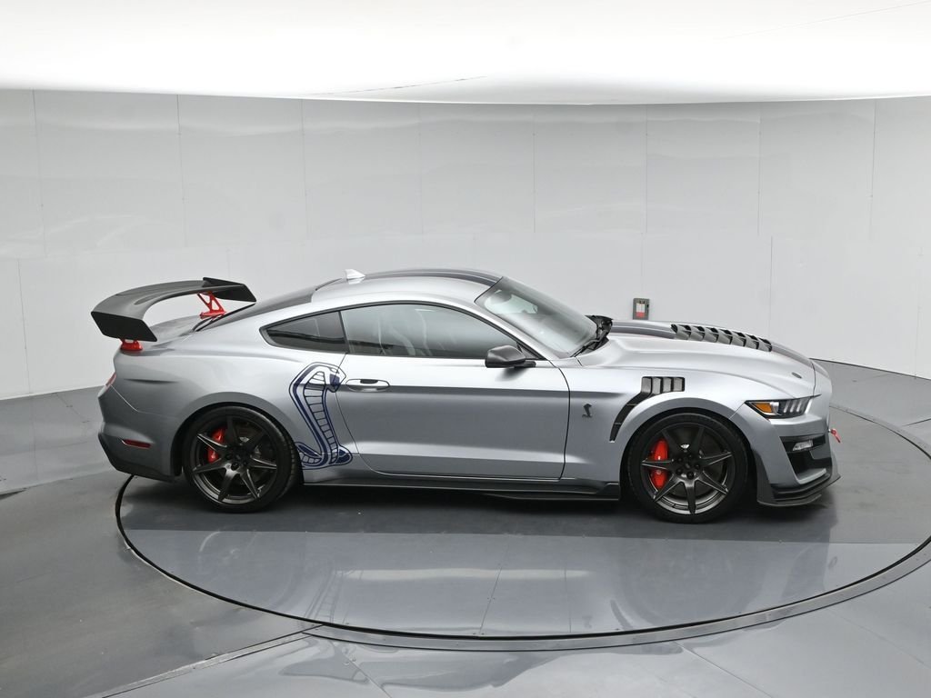 Used 2020 Silver Ford Shelby GT500 image 39