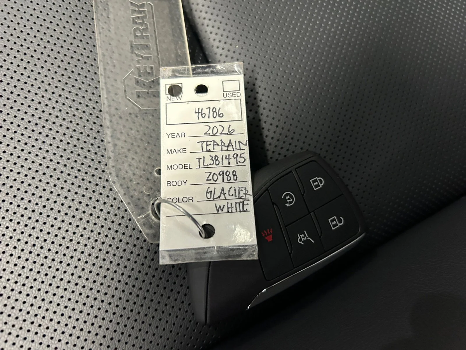 New 2026 Glacier White Tricoat GMC AWD Denali image 27