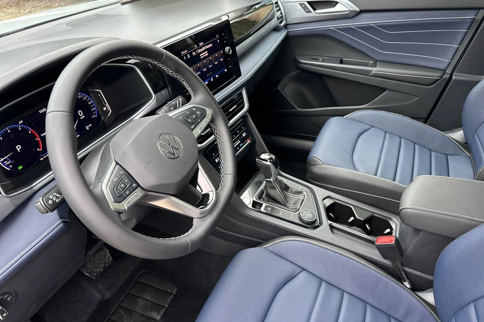 New 2026 Monument Gray Volkswagen SEL image 10