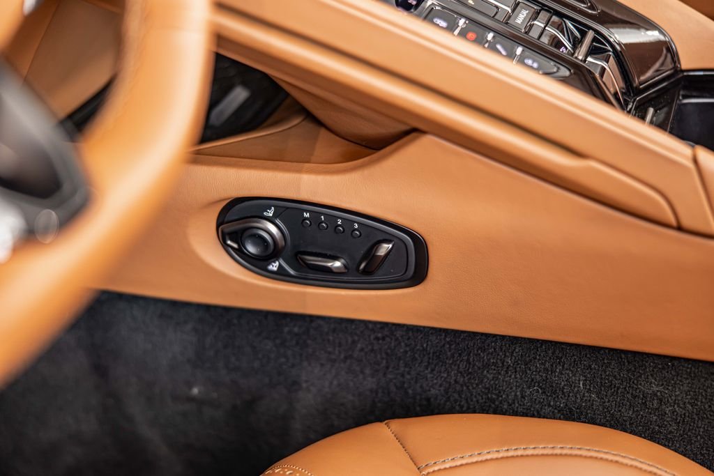 Used 2025 Green Aston Martin Volante image 21