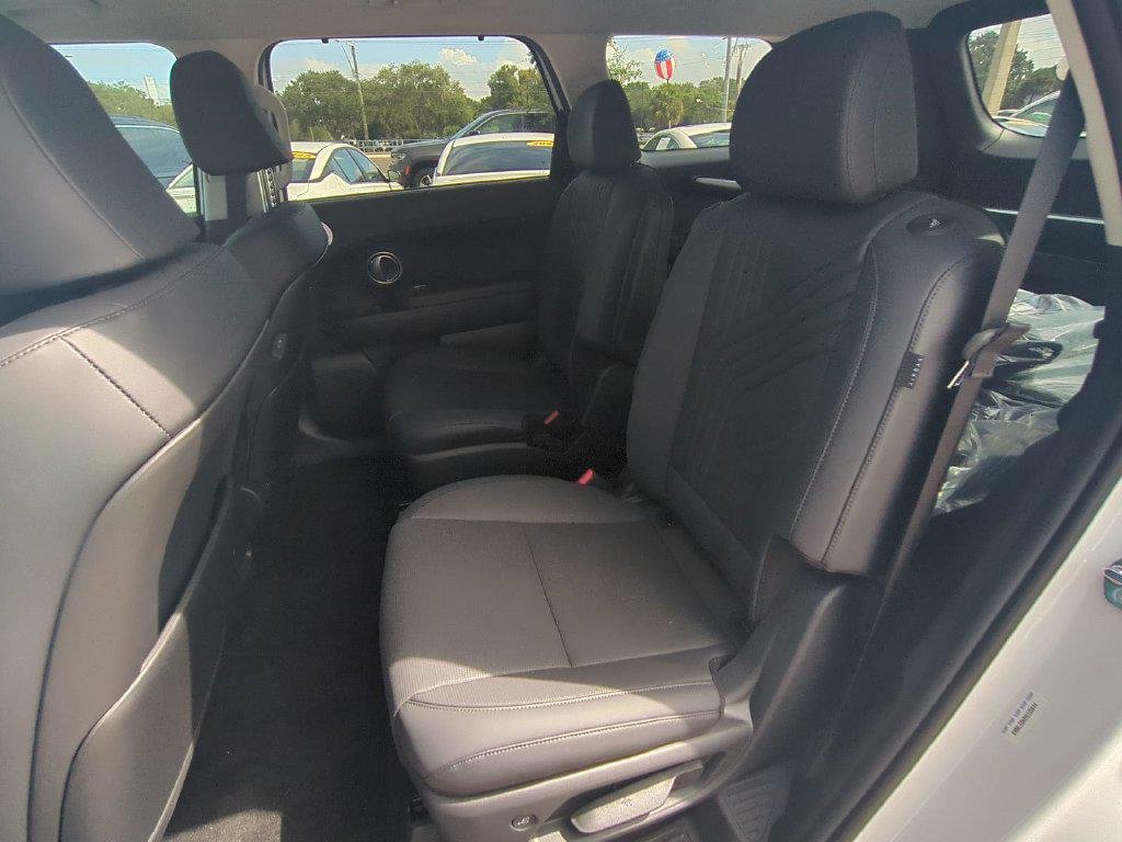 New 2027 White Hyundai Blue SEL 7P image 19