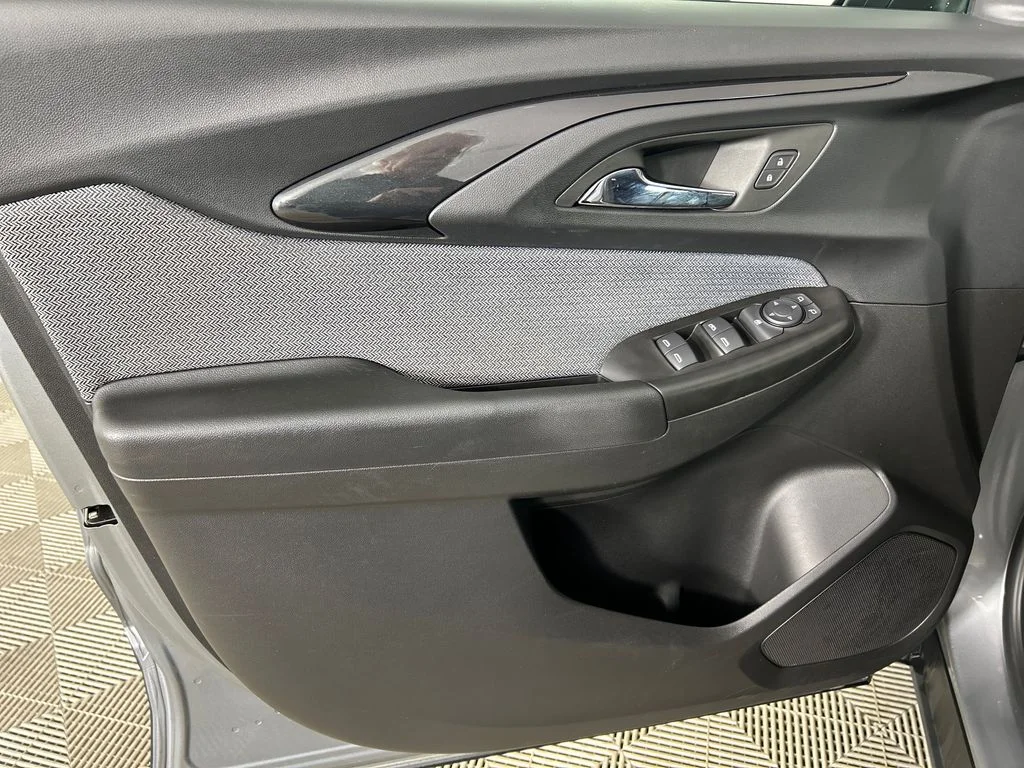 Used 2023 Gray Chevrolet LT image 11
