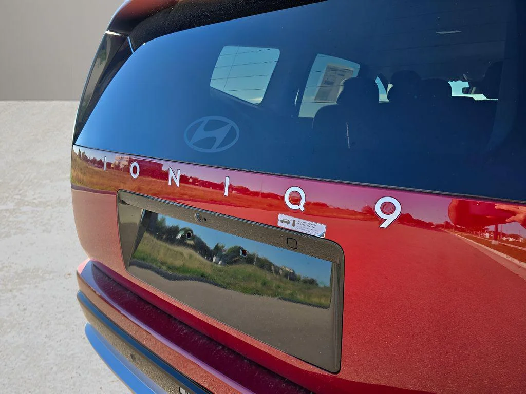 2026 Hyundai IONIQ 9 SEL - Photo 10
