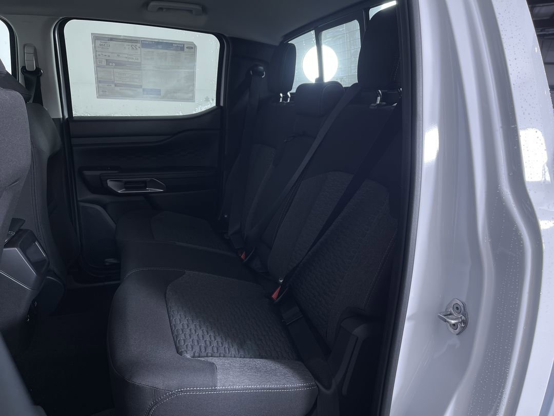 New 2025 Oxford White Ford XLT image 23