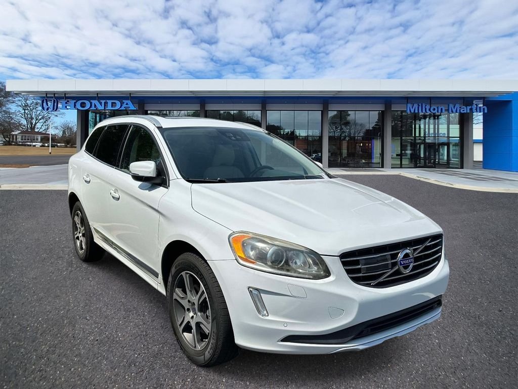 2015 Volvo XC60 T6 AWD Auto Platinum's photo