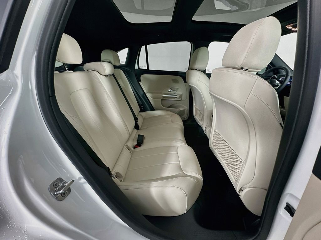New 2026 Polar White Mercedes-Benz GLA 250 image 27