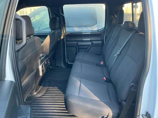 Certified Used 2019 Oxford White Ford XLT image 14