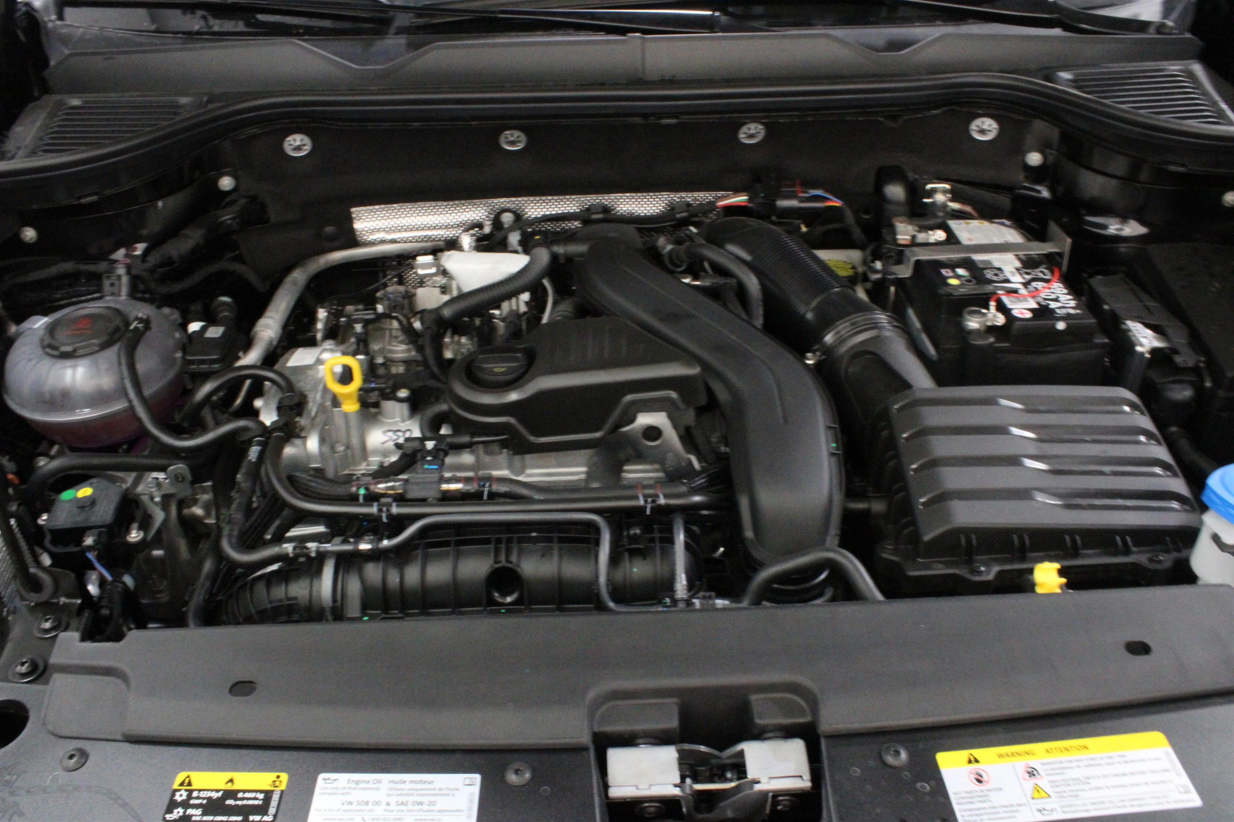 New 2026 Deep Black Pearl Volkswagen SE image 37