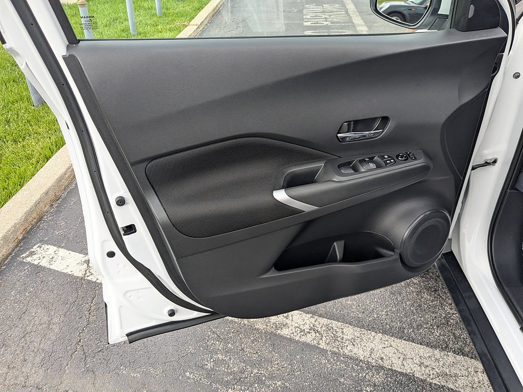 Used 2022 Aspen White Tricoat Nissan SV image 72