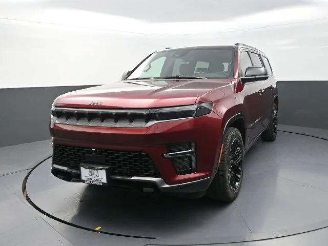 New 2026 Velvet Red Pearl-Coat Exterior Paint Jeep Limited Reserve image 4