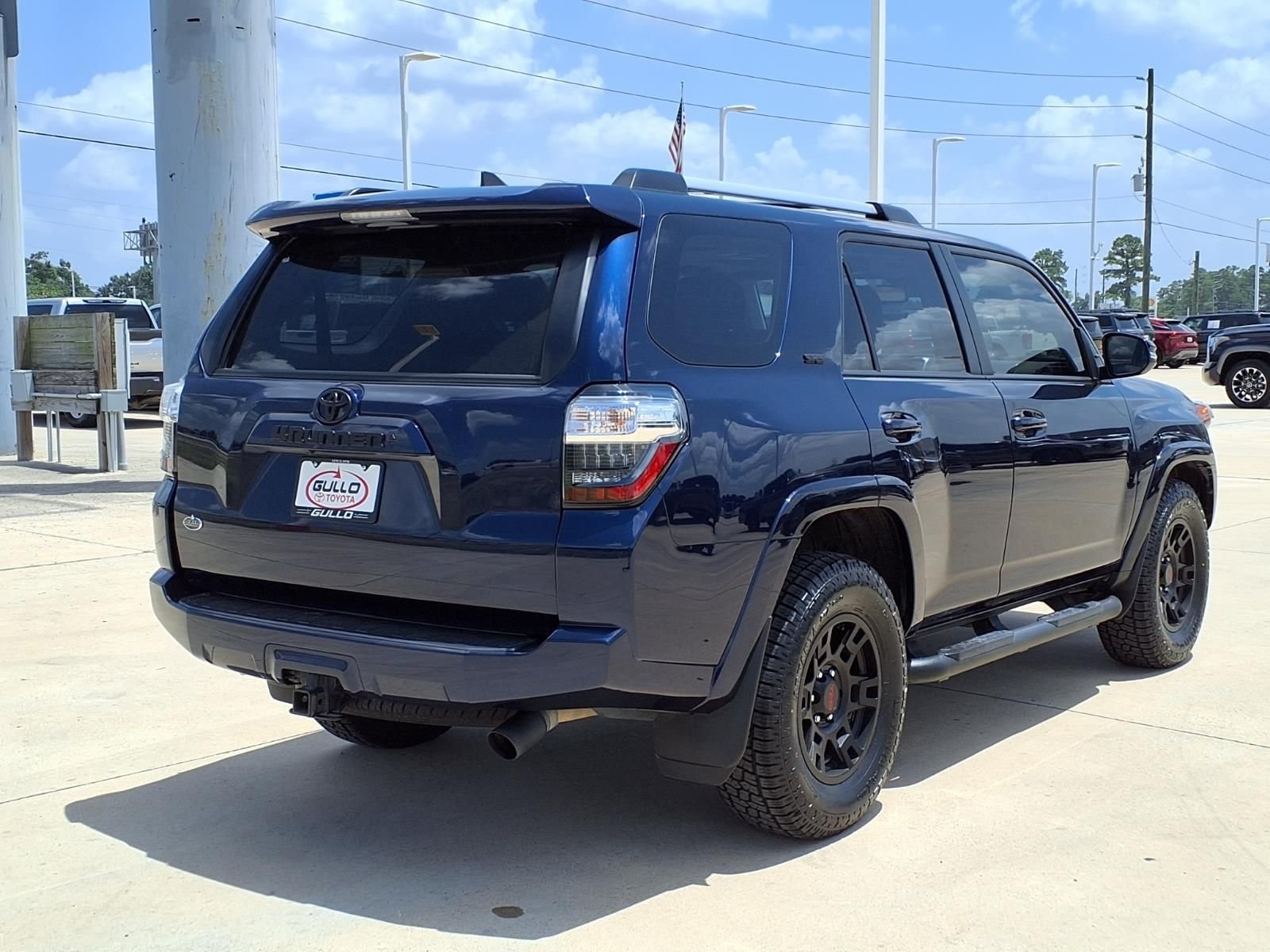 Certified Used 2023 Nautical Blue Metallic Toyota SR5 Premium image 6