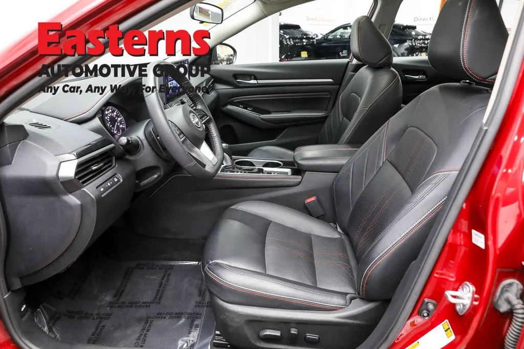 Used 2023 Red Nissan 2.5 SR image 14