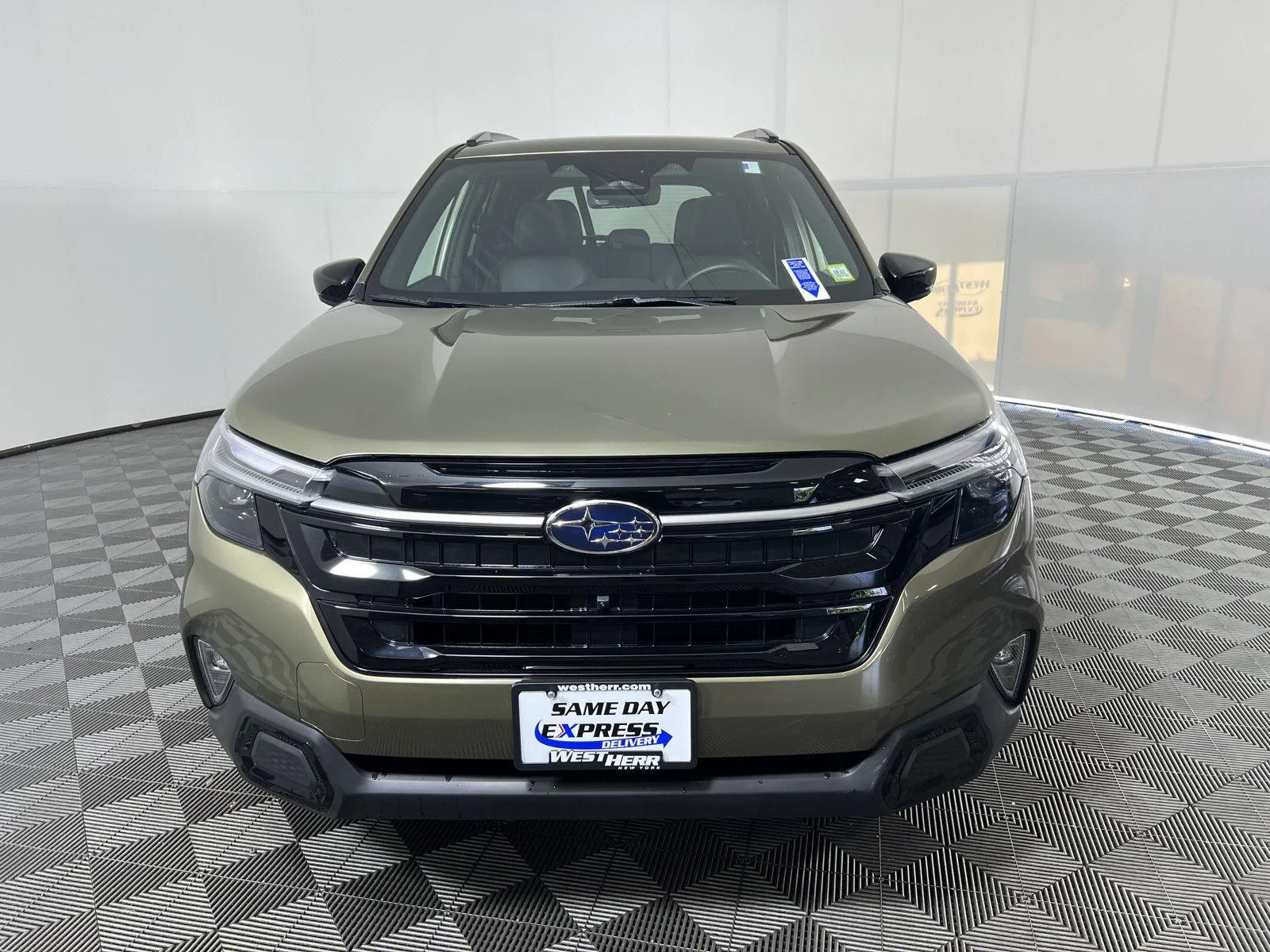 Used 2025 Autumn Green Metallic Subaru Touring image 8