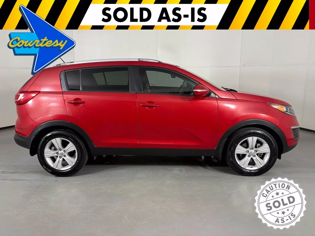 Used 2013 Red Kia LX image 9
