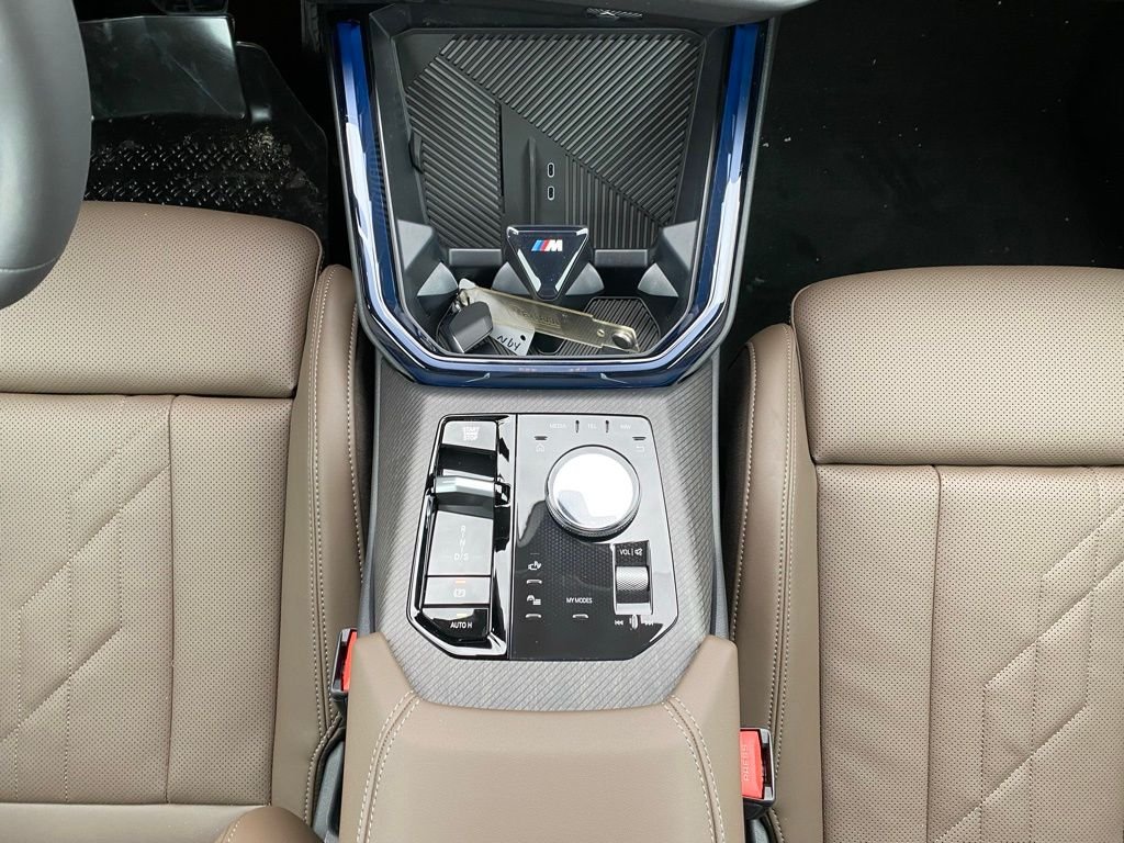 New 2026 Dune Grey Metallic BMW 30 xDrive image 10