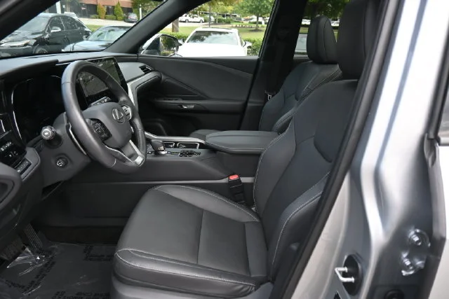 Used 2025 Silver Lexus 350 Premium image 18