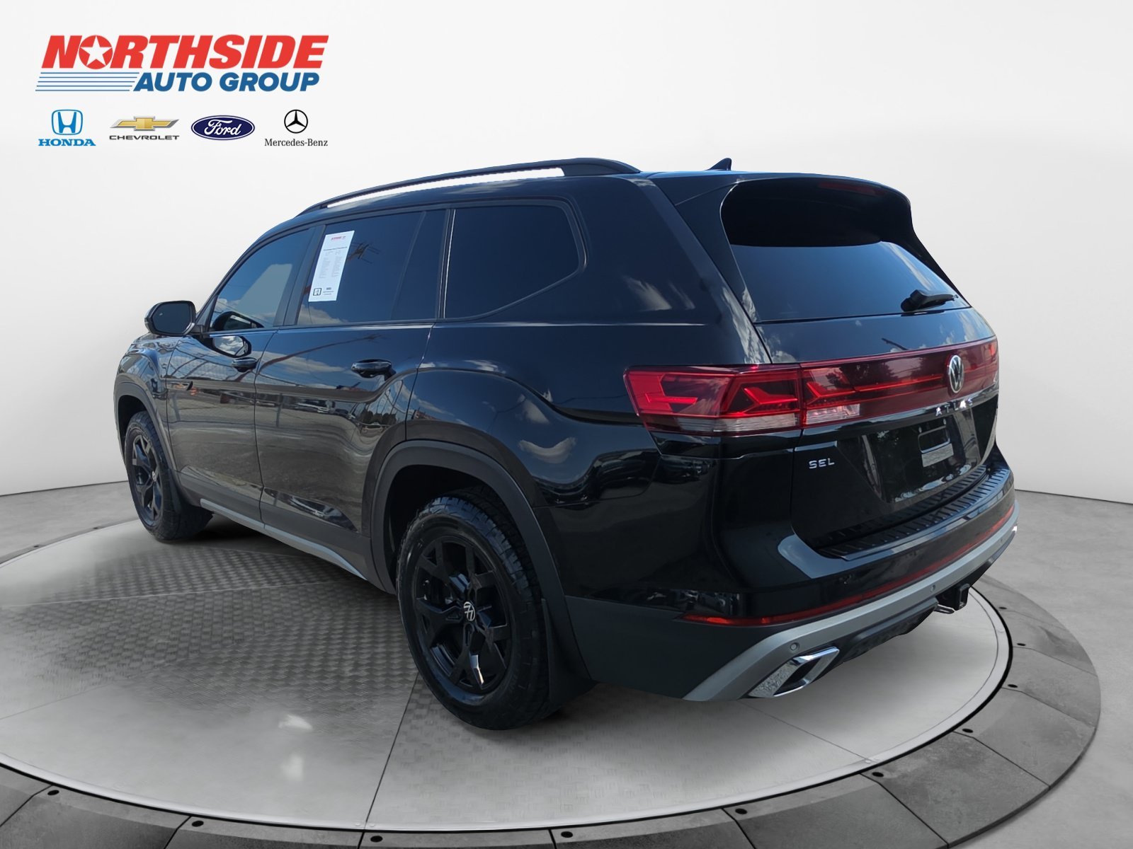 Used 2024 Black Volkswagen 2.0T Peak Edition SEL image 5