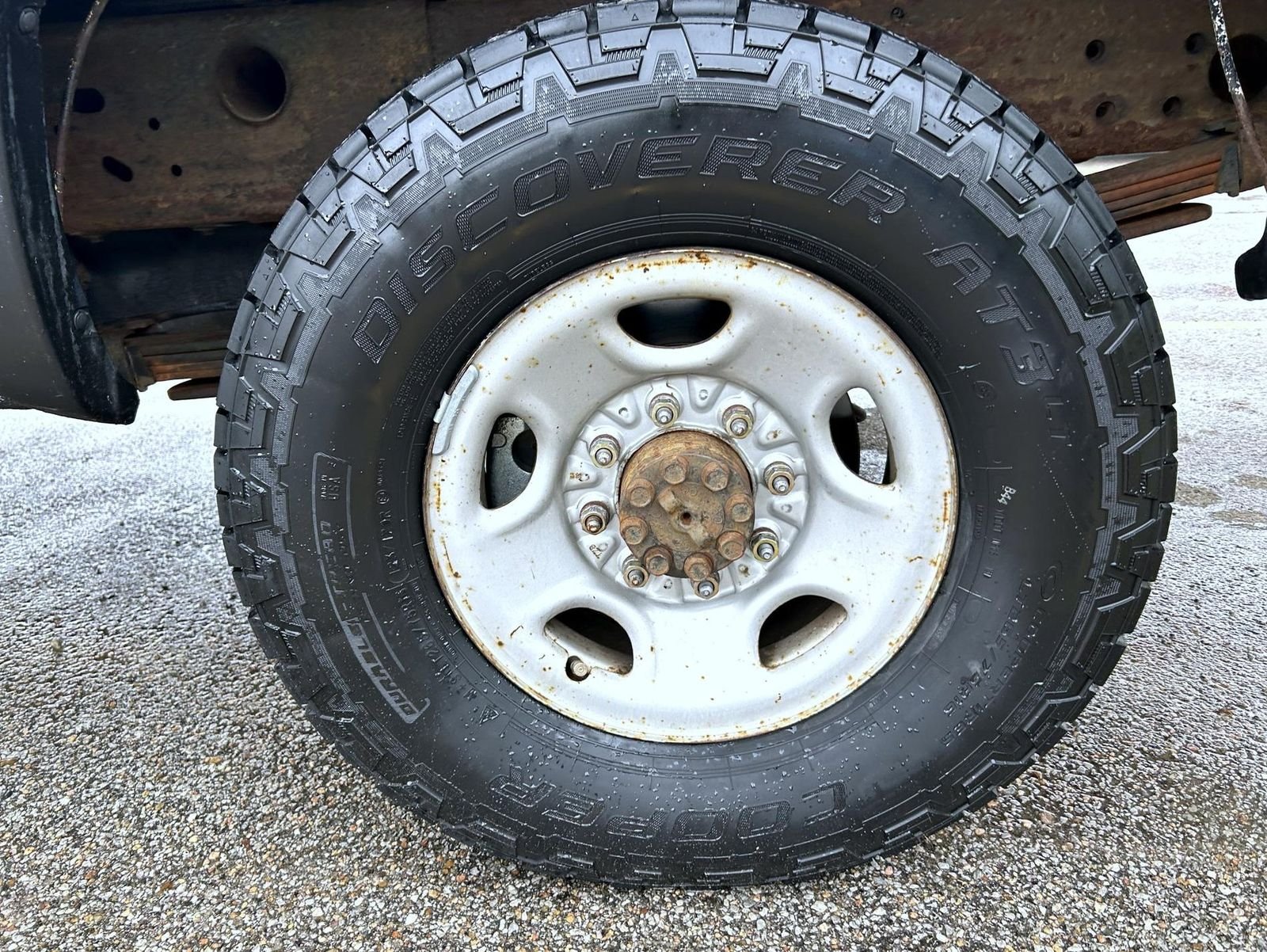 Used 2003 White Chevrolet Base image 22