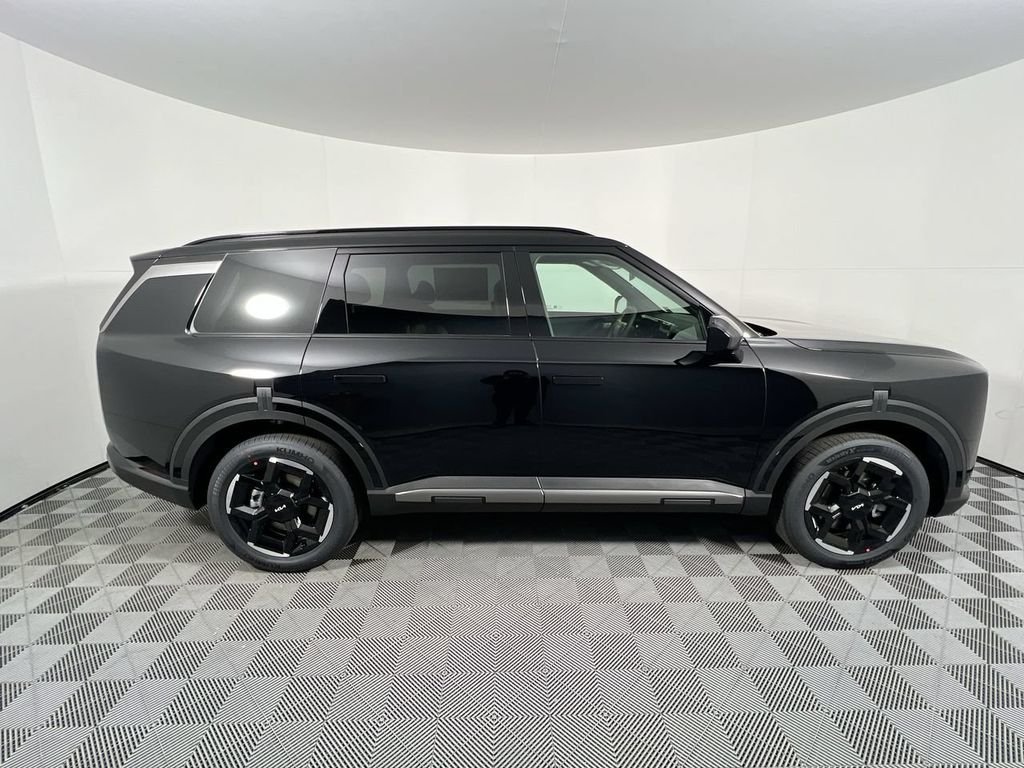 New 2027 Ebony Black Kia EX image 2