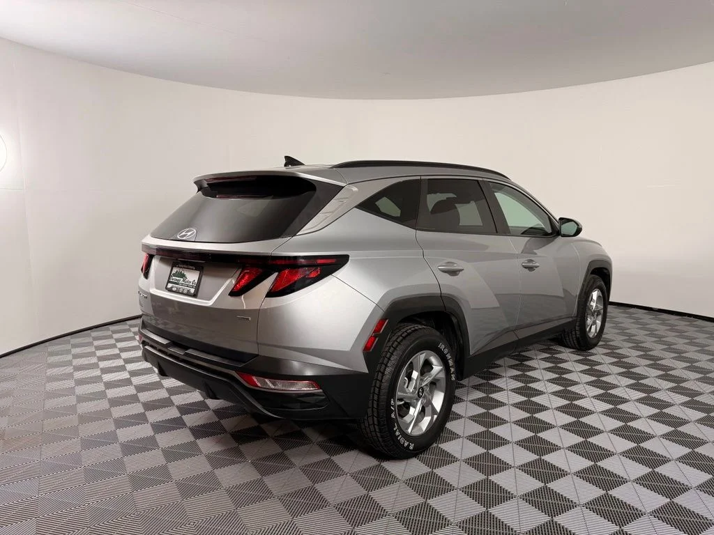 Used 2024 Silver Hyundai SEL image 10