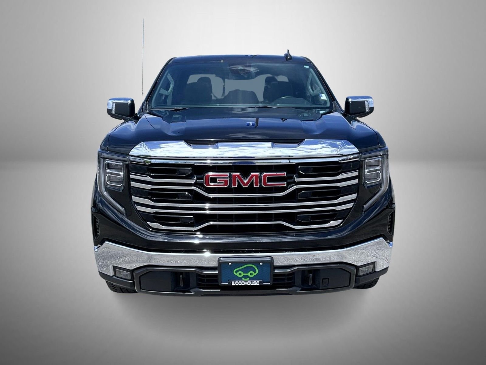 Used 2023 Black GMC SLT image 2