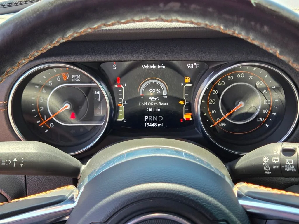 Used 2021  Jeep Unlimited Sahara High Altitude image 17