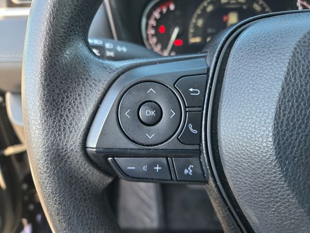 Used 2024  Toyota XLE image 19