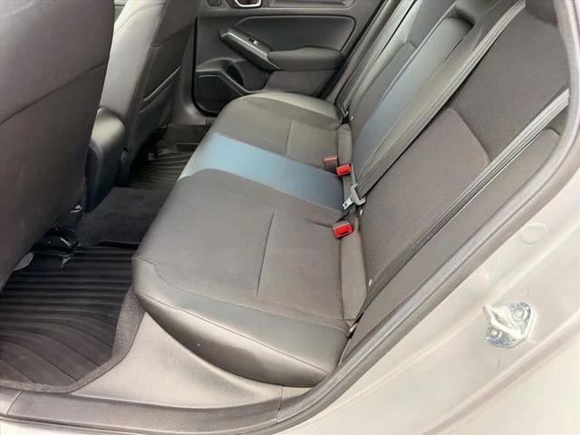 Used 2025  Honda Sport image 14