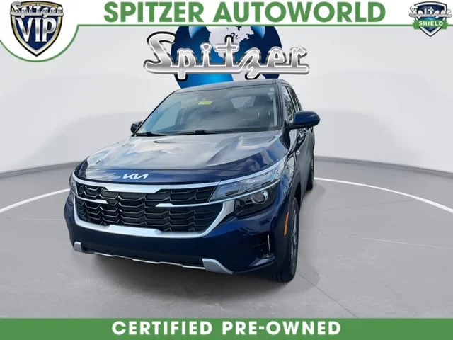 Used 2025 Blue Kia LX image 3