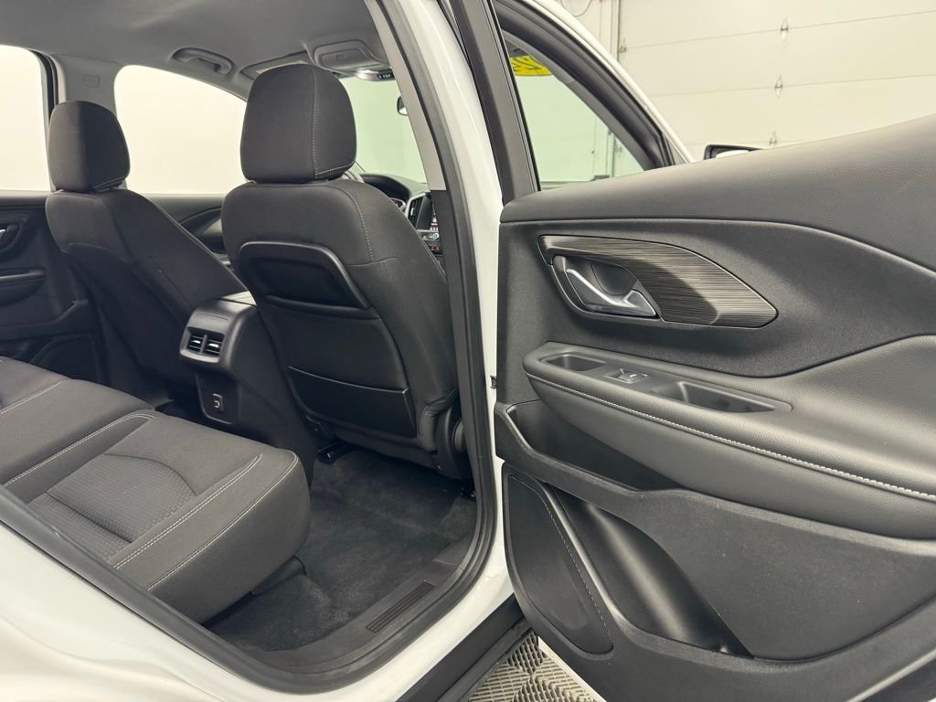 2024 GMC Terrain SLE - Photo 32
