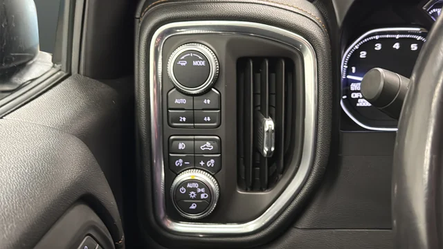 Used 2020 Onyx Black GMC AT4 image 32