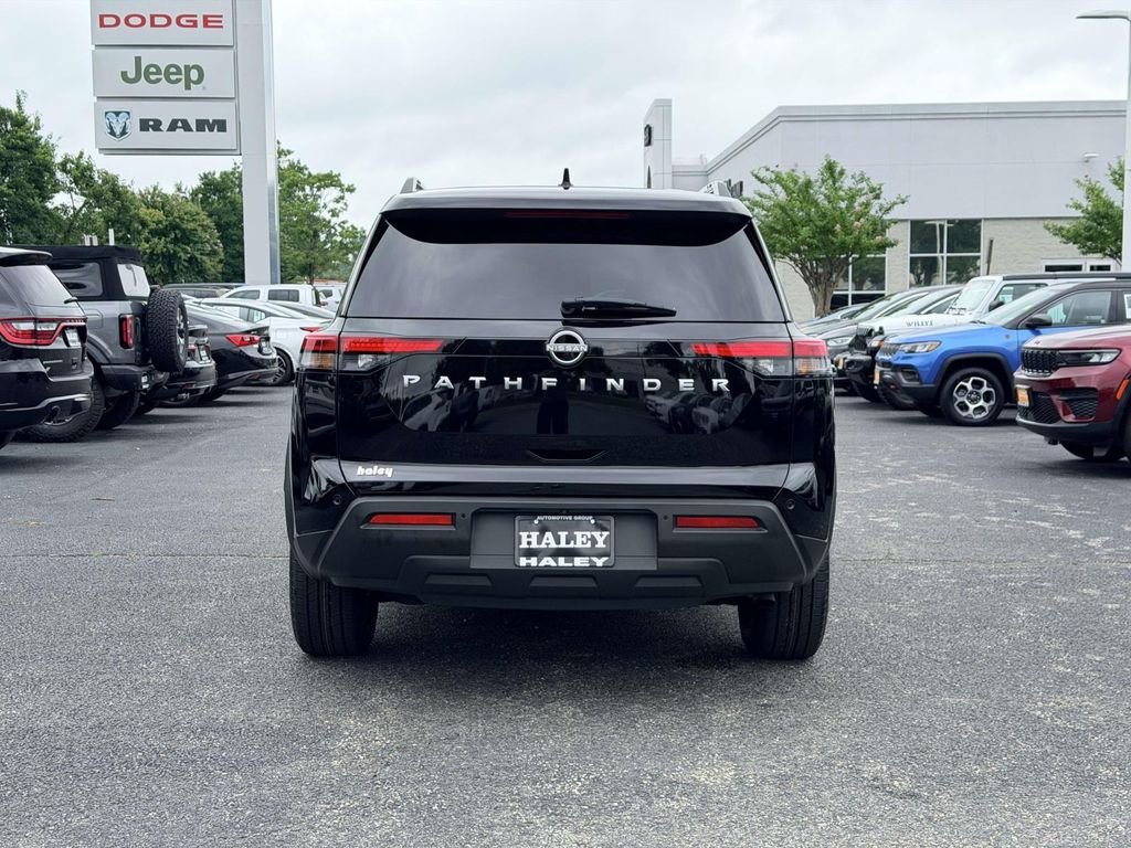 Used 2025 Black Nissan SV image 3