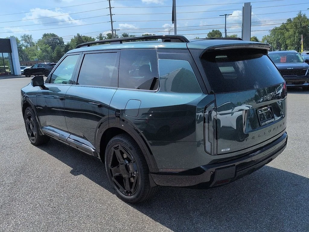 New 2027 Black Jade Green Kia X-LINE SX image 5