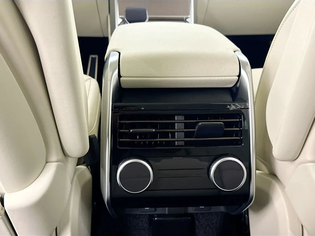 New 2026 Varesine Blue Land Rover SE image 26