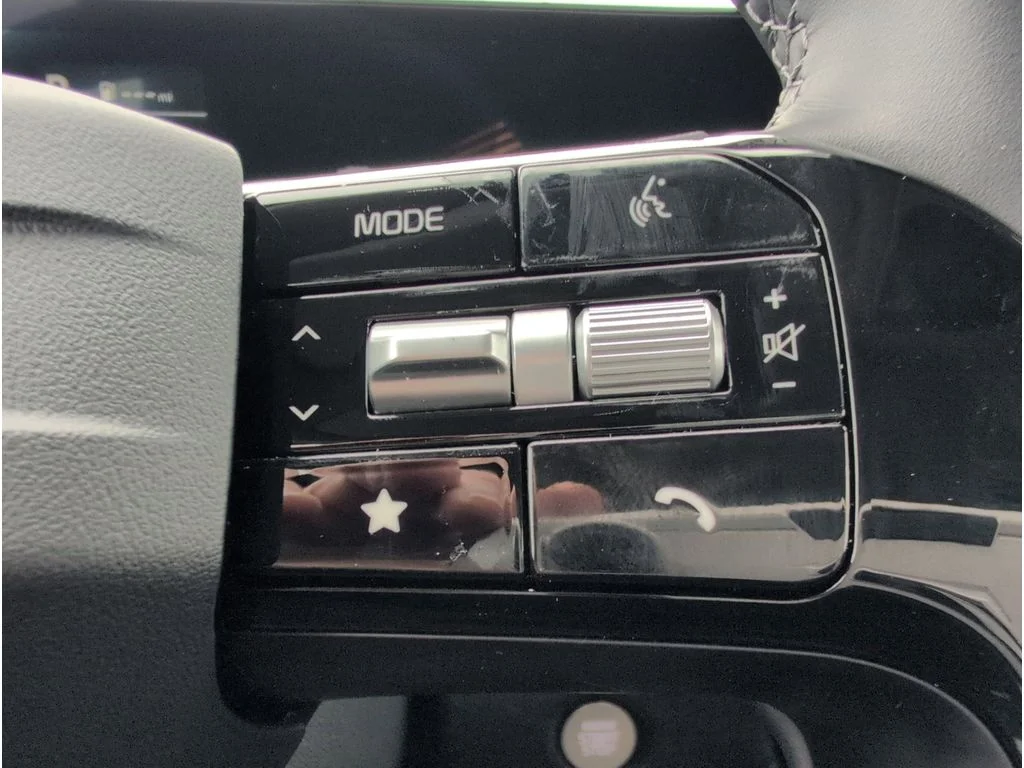 New 2026 Wolf Gray Kia S image 24