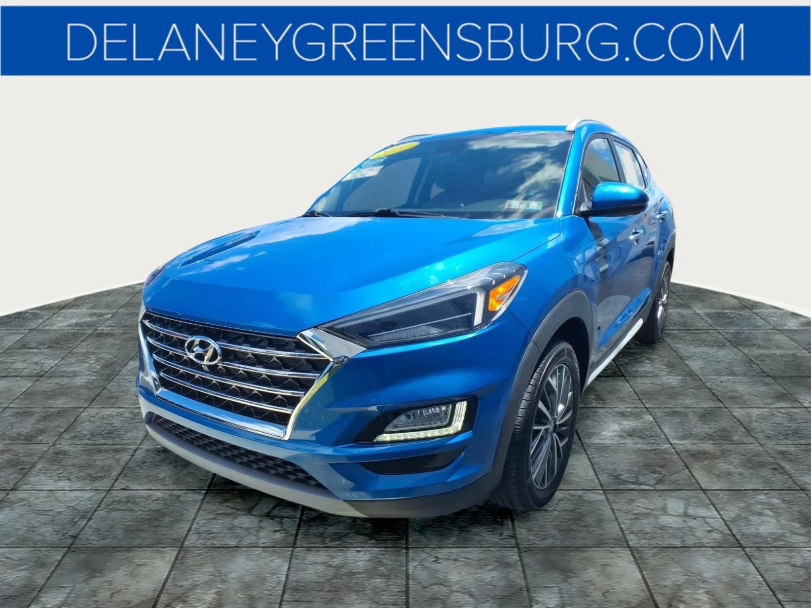 Used 2020 Aqua Blue R2u Hyundai Limited image 5