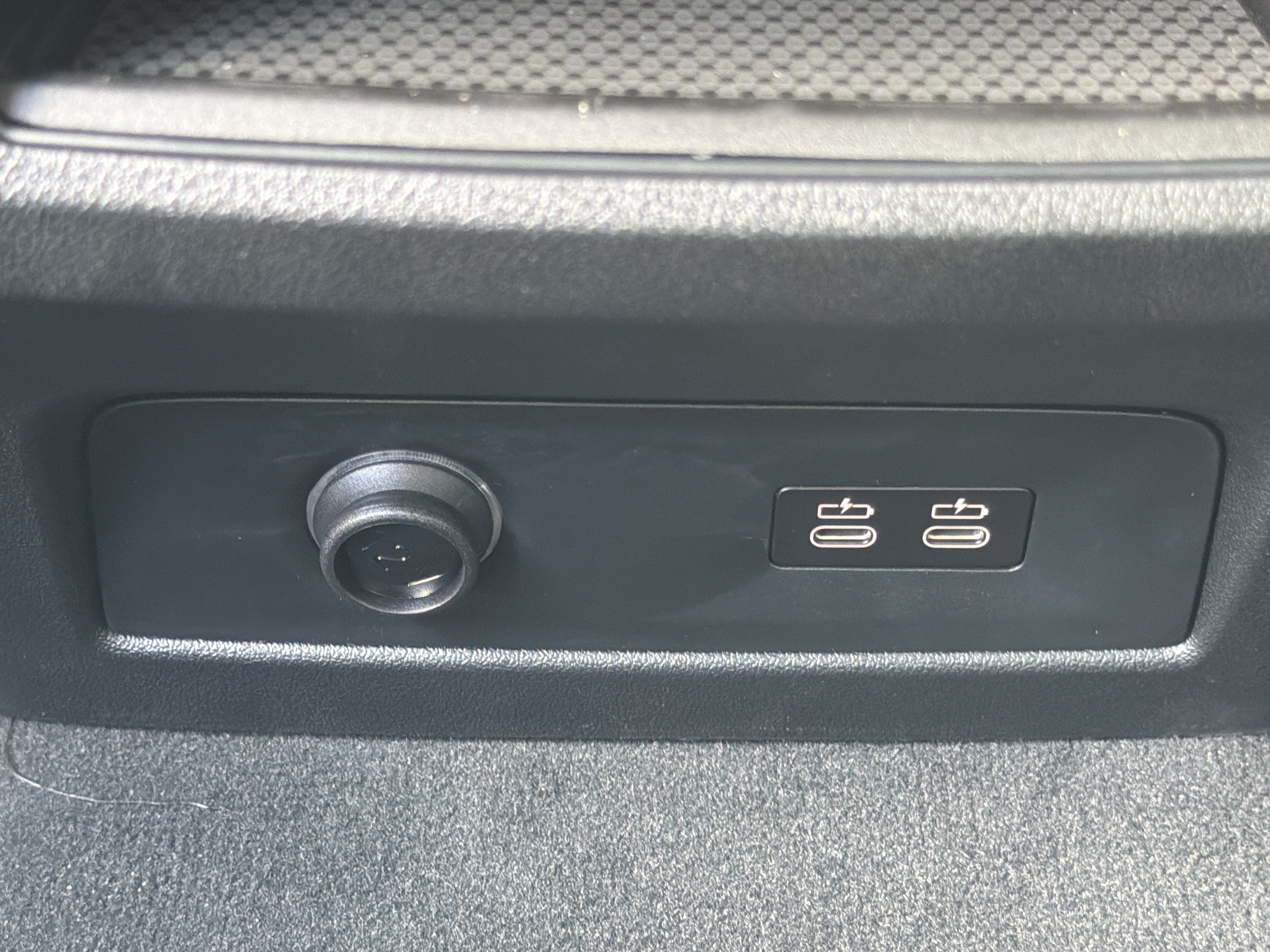 New 2026 Tanzanite Blue II Metallic BMW sDrive40i image 22