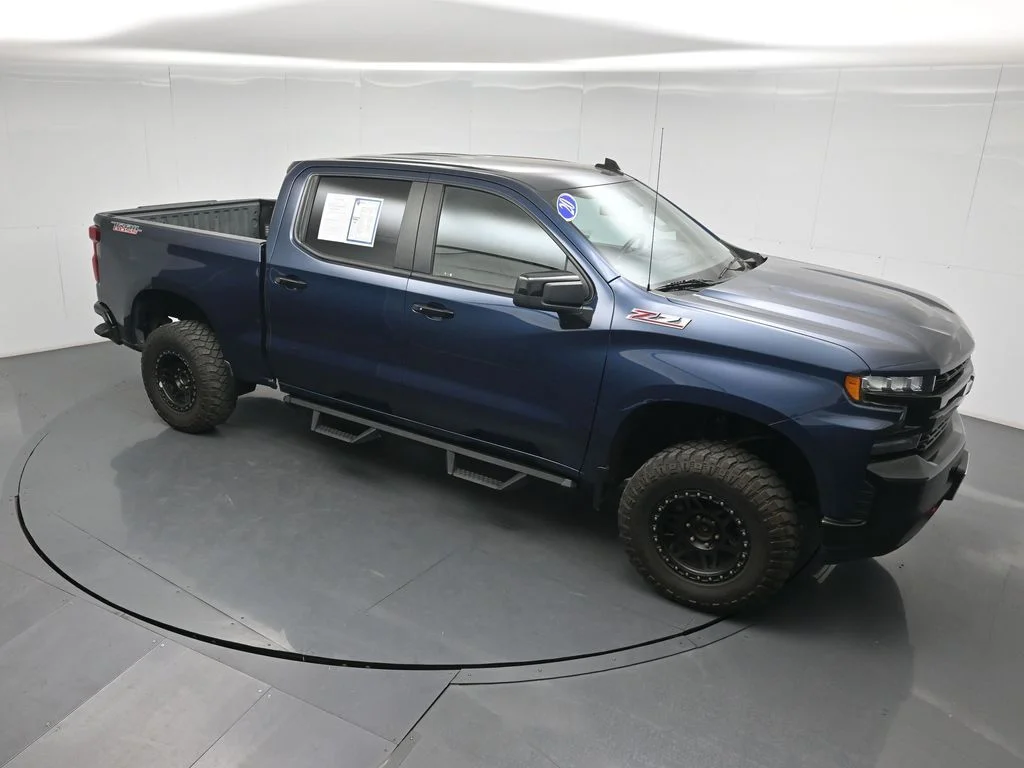 Used 2020 Blue Chevrolet LT Trail Boss image 39