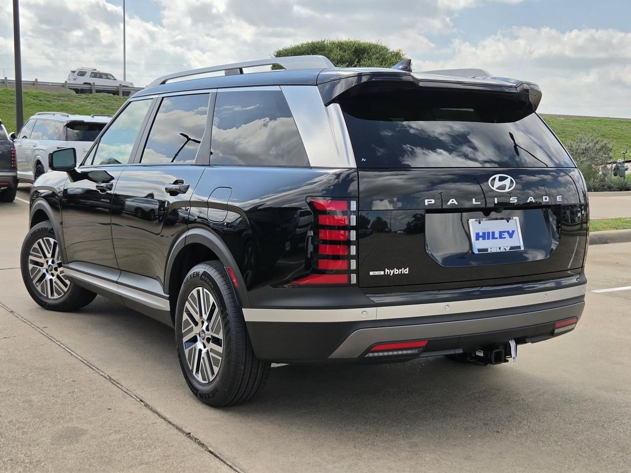 New 2027 Abyss Black Pearl Hyundai Blue SEL 7P image 3