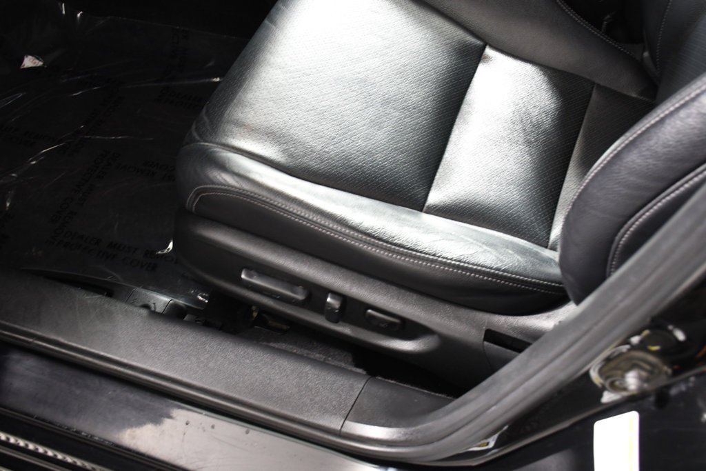 Used 2015 Crystal Black Pearl Honda EX-L image 16