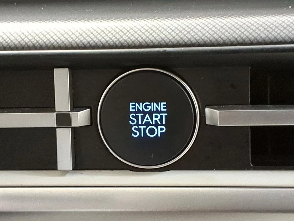 Certified Used 2025 Red Hyundai SEL image 19