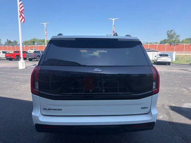 New 2027 Star White Metallic Tri-Coat Ford Platinum image 31