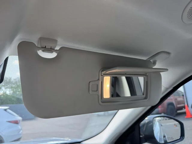 Used 2025 Gray Land Rover Dynamic SE image 39