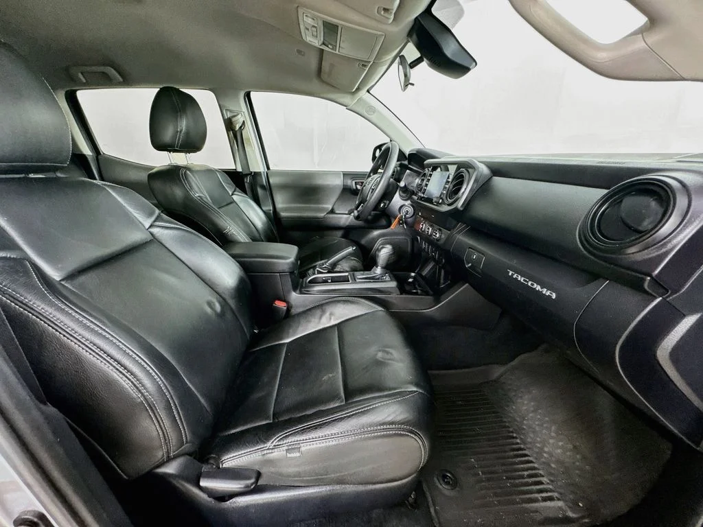 Used 2022 Silver Toyota SR image 30