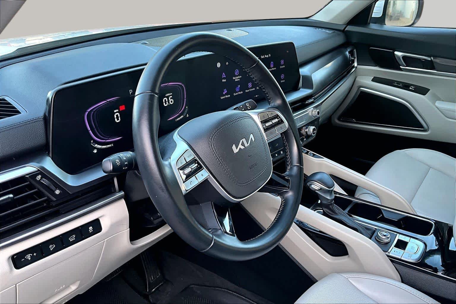 Certified Used 2025 Glacial White Pearl Kia S image 18
