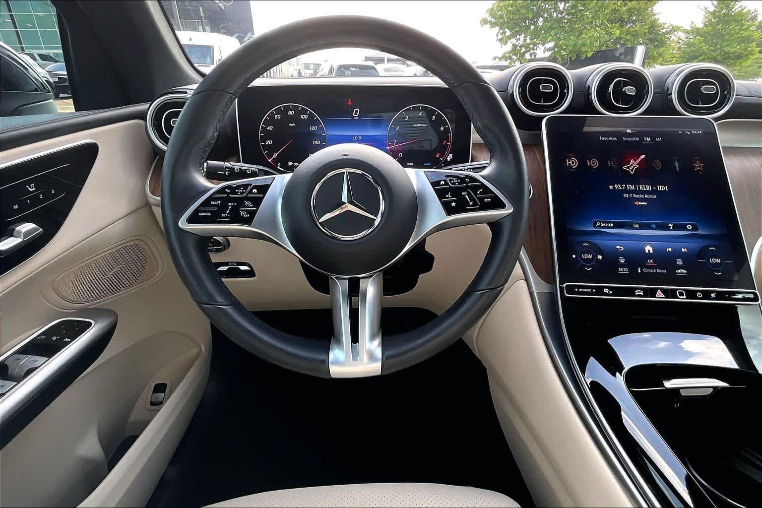 Used 2024 Black Mercedes-Benz GLC 300 image 6
