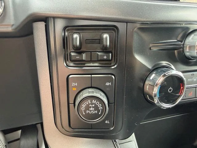2026 Ford F-150 XLT - Photo 50