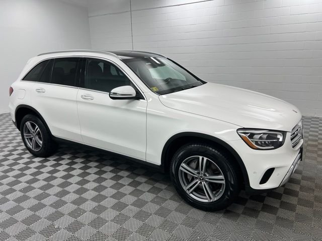 Used 2022 White Mercedes-Benz GLC 300 image 4