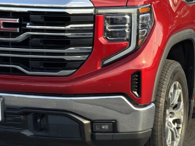 2024 GMC Sierra 1500 SLT - Photo 11