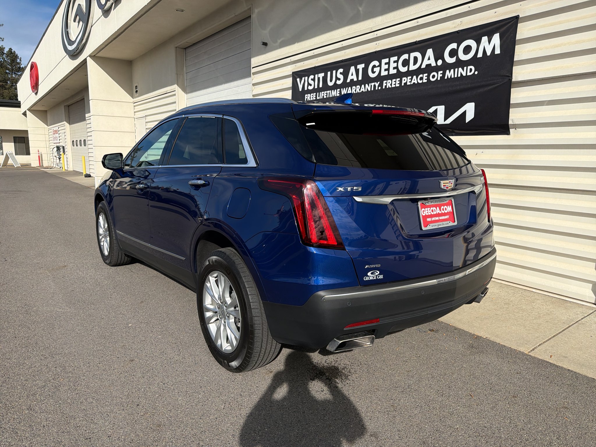 Certified Used 2025 Opulent Blue Metallic Cadillac Luxury image 6